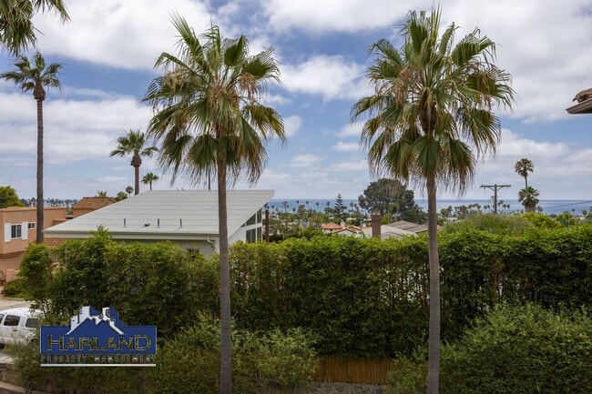 Building Photo - 760 Bonair Pl