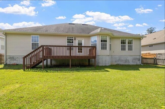 Building Photo - 5633 Tecumseh Dr