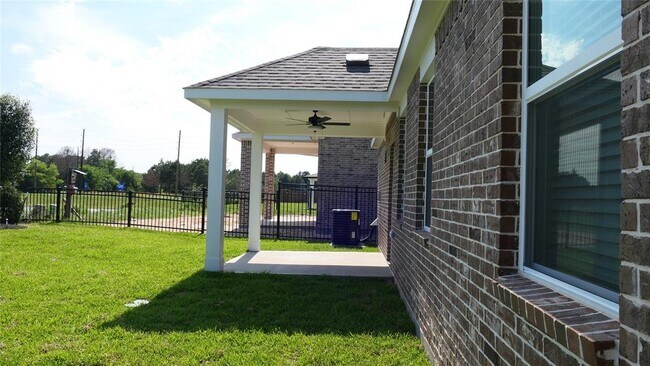 Building Photo - 3008 Sunmoon Ln