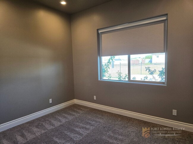 Building Photo - Stunning 2-bed, 2-bath Casita in North Phoenix