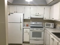 Building Photo - 359 Saxony Ln