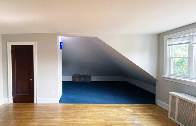 Building Photo - 3015 Clifton Ave