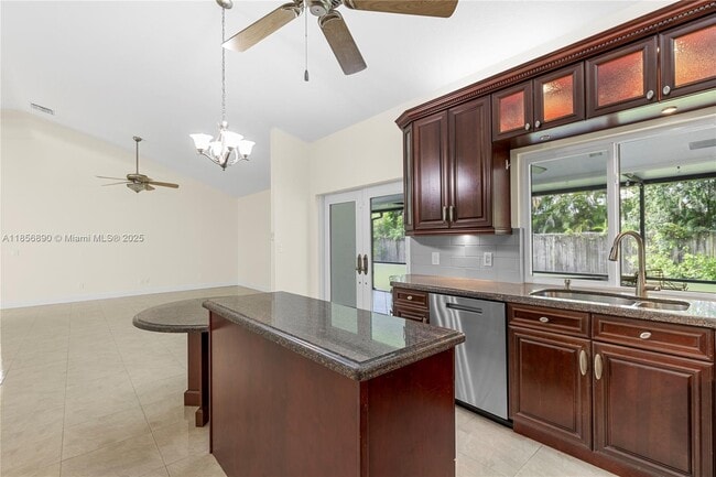 Building Photo - 15800 Surrey Cir