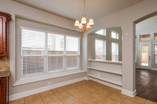 Building Photo - 9750 Candlewood Dr