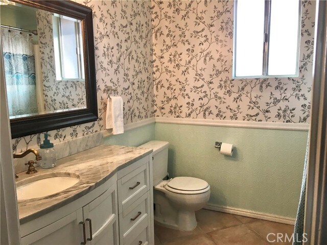 Building Photo - 307 Tava Ln