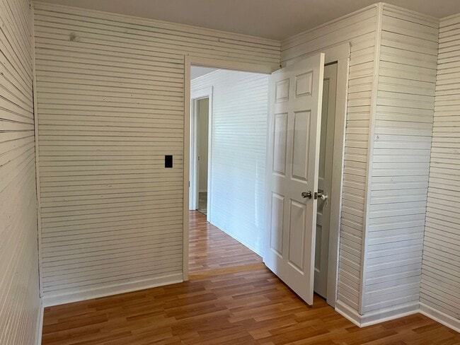 Building Photo - 2 BED, 1 BATH HOME LOCATED IN ASHEBORO OFF...