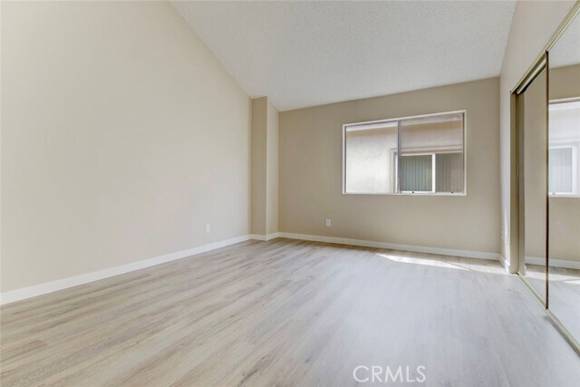 Building Photo - 635 E Angeleno Ave