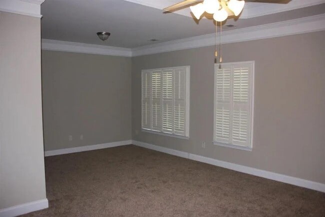 Building Photo - 12442 Waterside Dr