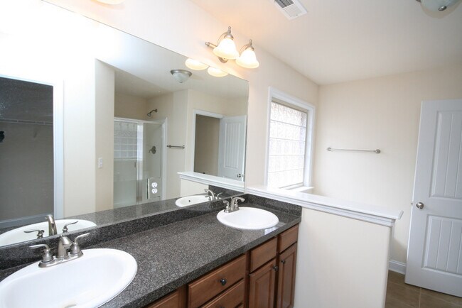 Building Photo - 235 Crab Orchard Dr