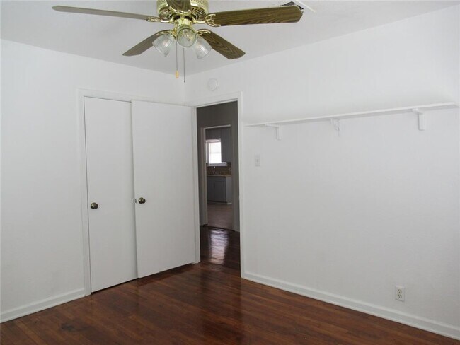 Building Photo - 10620 Deer Canyon Rd