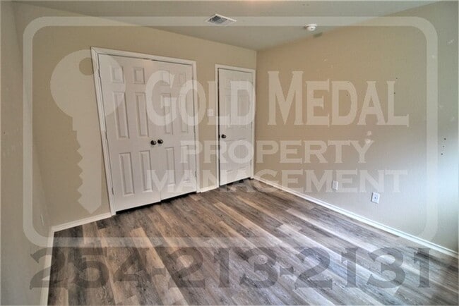 Building Photo - 6409 Cool Creek Dr