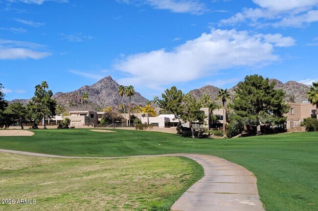 Building Photo - 6218 N 30th Pl