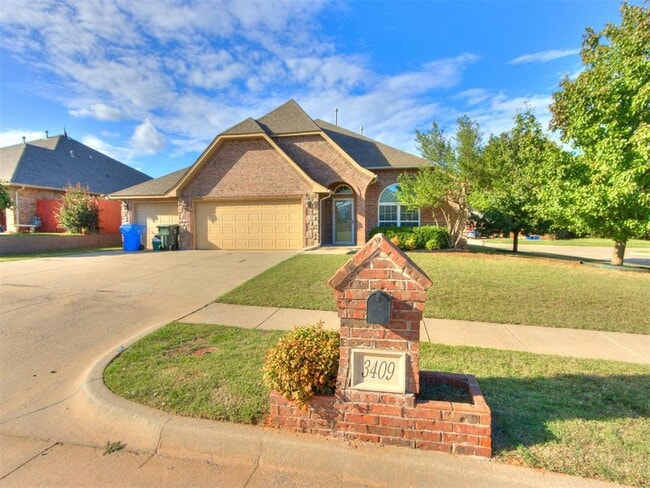 Primary Photo - 3409 Valley