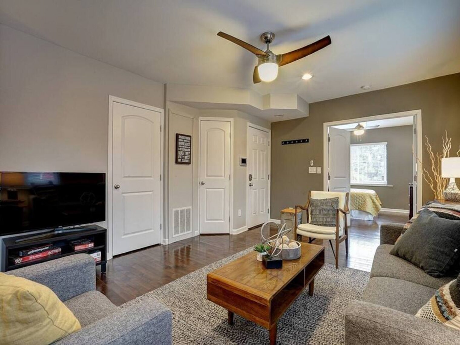 Building Photo - 2201 Reading Rd