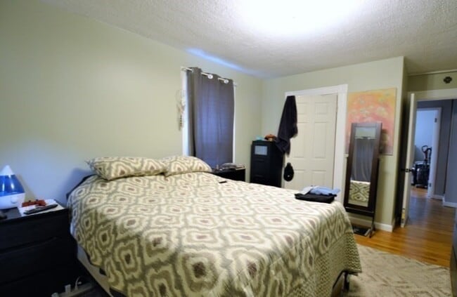 Building Photo - 7 High St Pl