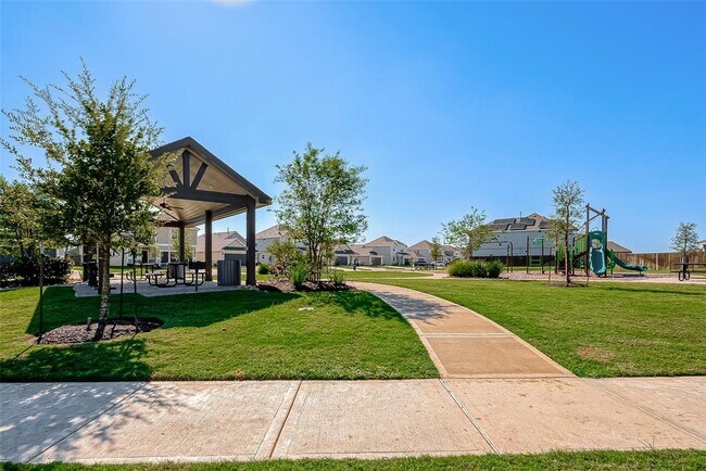 Building Photo - 5619 Brooklyn Rose Dr