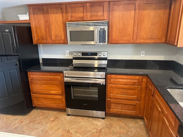 Building Photo - 943 Hillside Lake Terrace