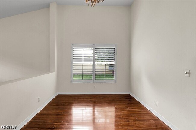 Building Photo - 22203 Seashore Cir