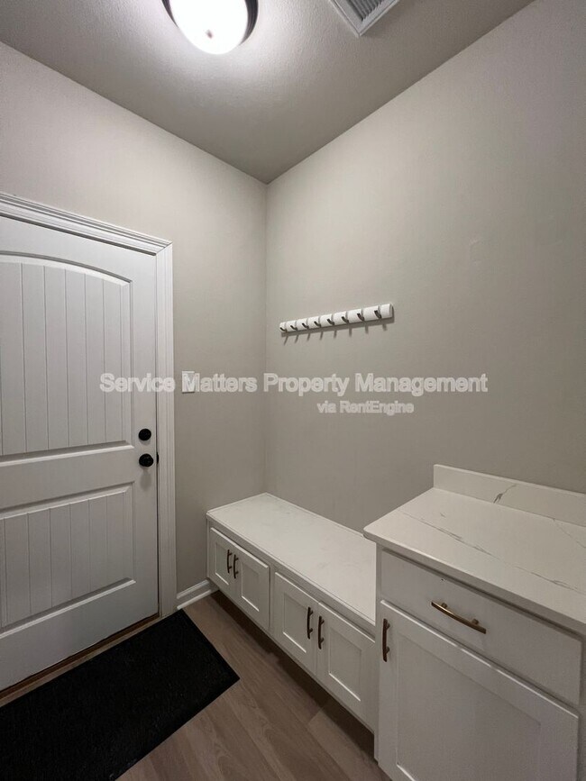 Building Photo - 4669 Sago Palm Cir