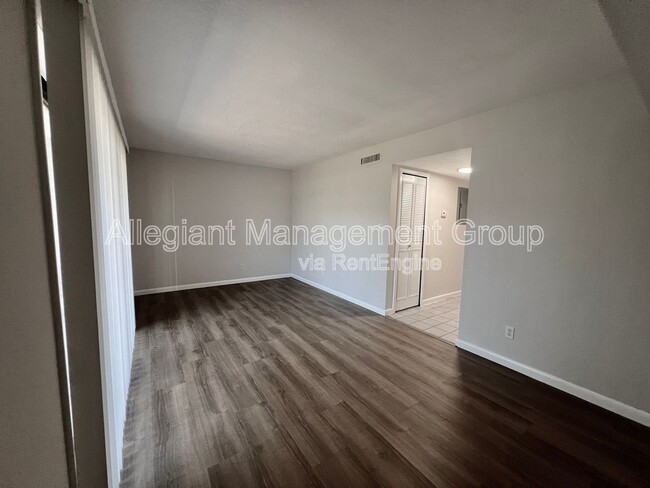 Building Photo - 3007 George Mason Ave