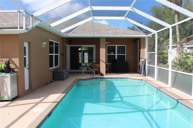 Building Photo - 4423 Useppa Dr