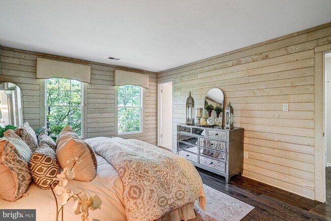 Building Photo - 7531 Chrisland Cove