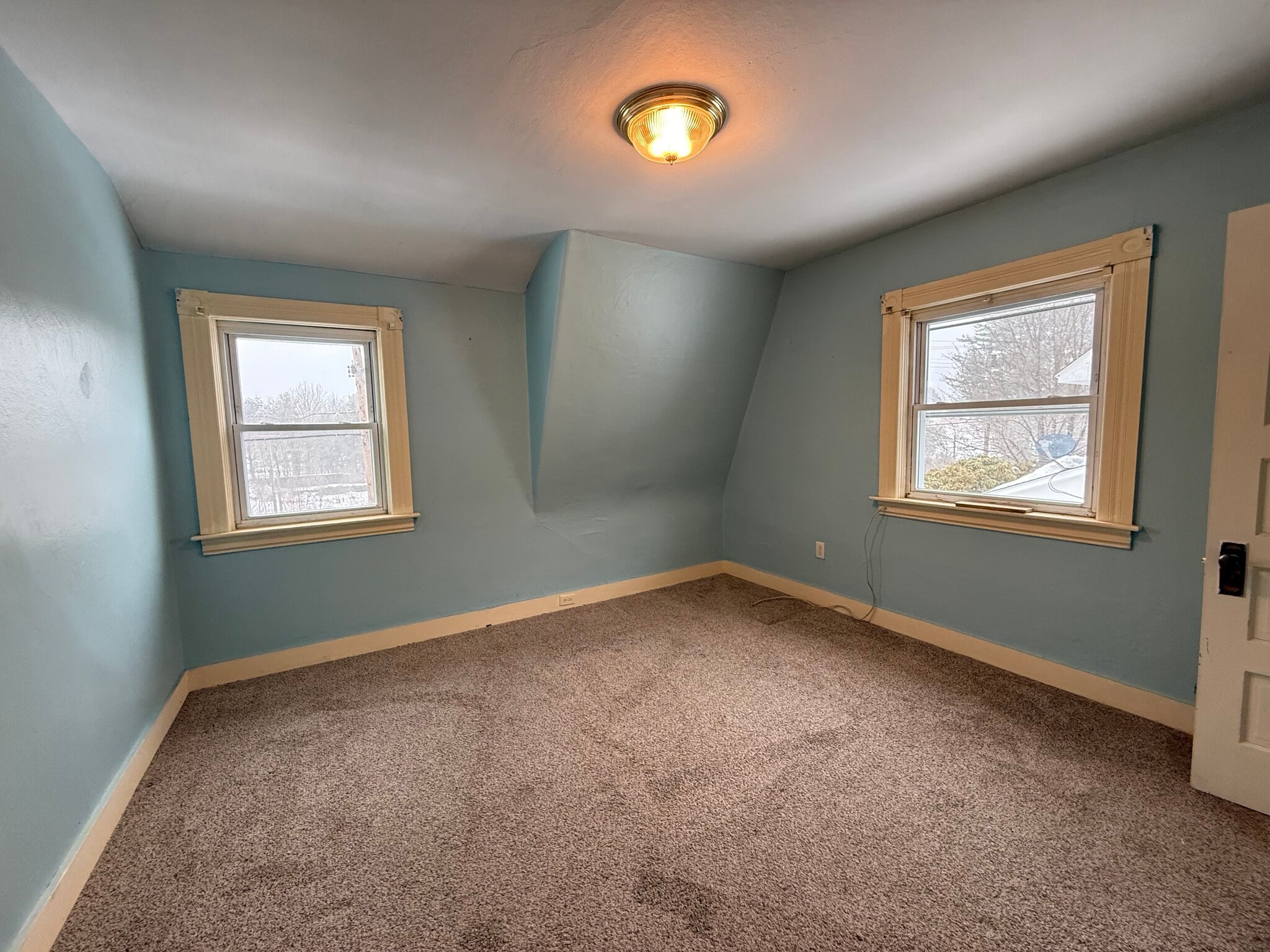 bedroom 2nd floor - 42 Connecticut Mills Ave