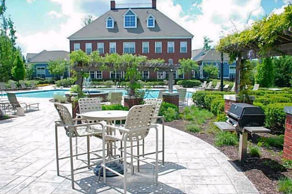 Clubhouse - 604 Bristol Village Dr