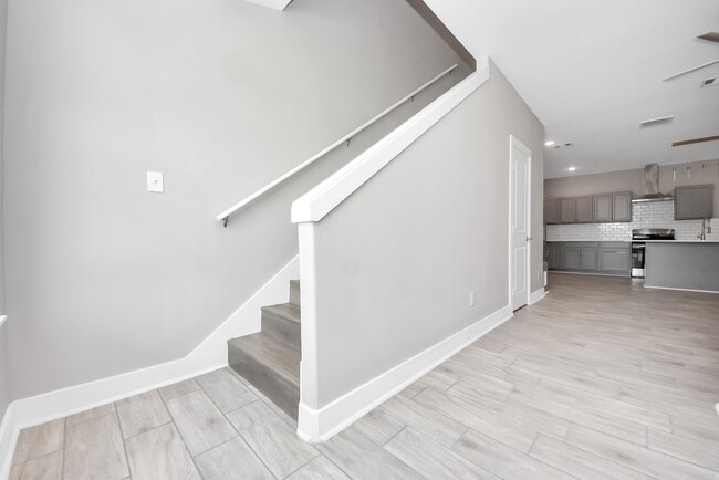 Building Photo - 2608 Campbell St