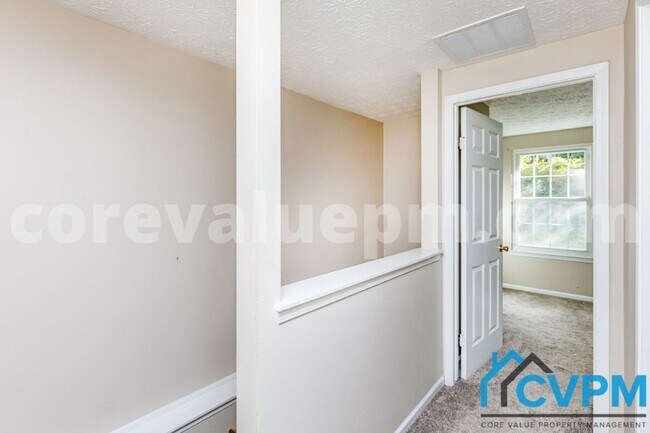 Building Photo - 1406 Point O Woods Ct