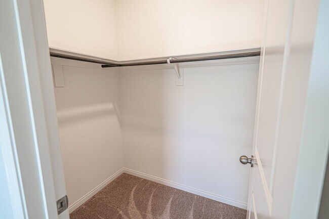 Building Photo - COMING SOON! 3 Bedroom Home in River Village.