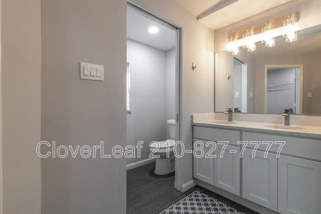 Building Photo - 210 Dumoulin Ave