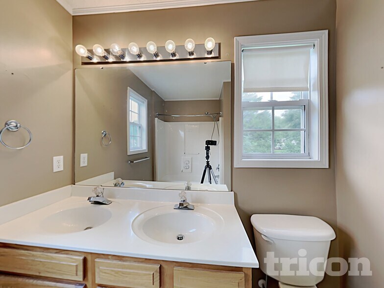 Building Photo - 1070 Piney Church Rd