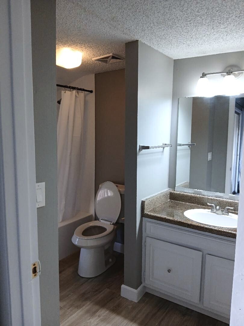 Building Photo - 6319 Newtown Cir