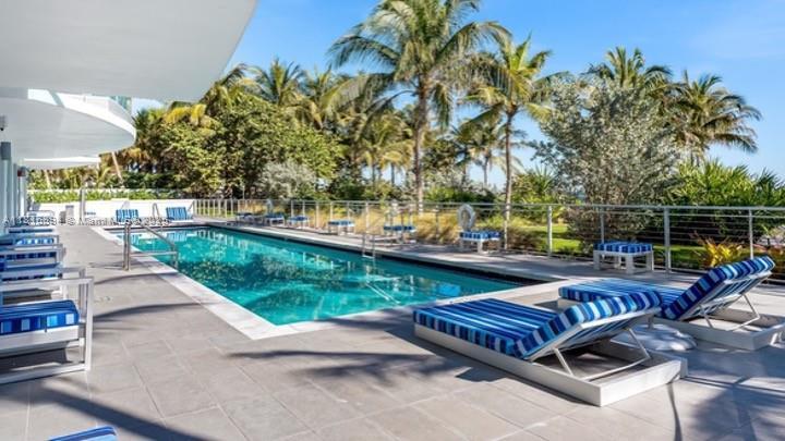 Building Photo - 9401 Collins Ave