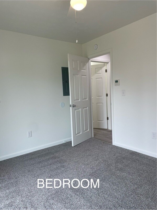 Building Photo - 2505 Delaware St