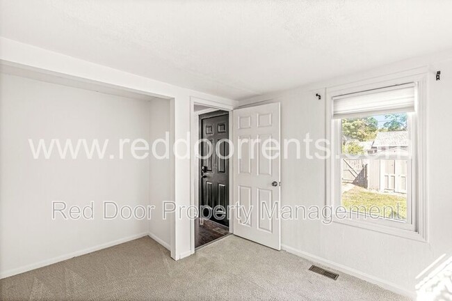 Building Photo - 1602 E 46th St