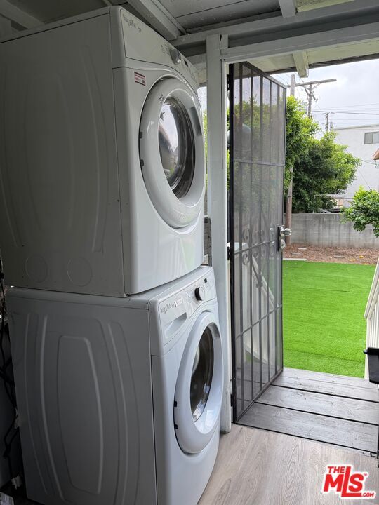 Building Photo - 1262 Kipling Ave