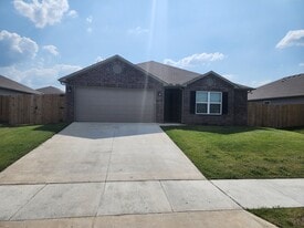 Building Photo - 1771 King Rd