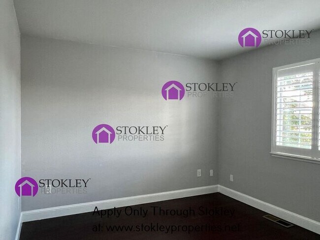 Building Photo - 1562 Terry Lynn Ln