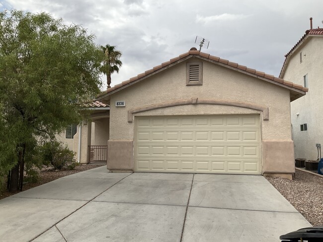 Primary Photo - 8336 Crown Peak Ave