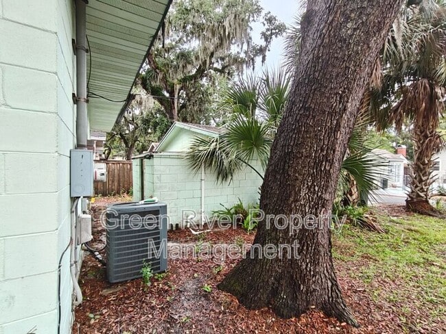 Building Photo - 1654 Talbot Ave