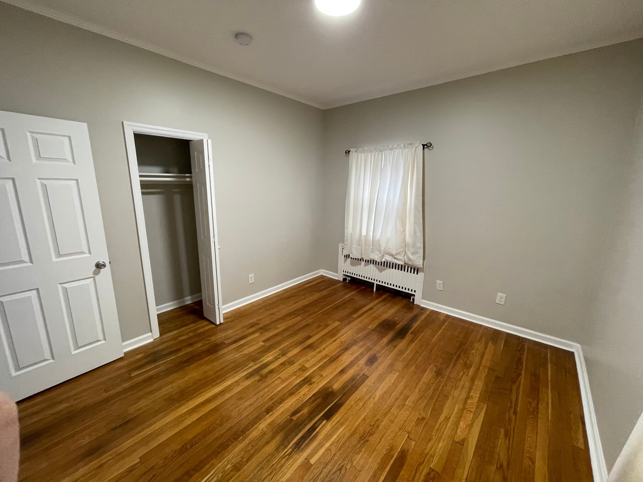 Building Photo - 288 2nd Ave W