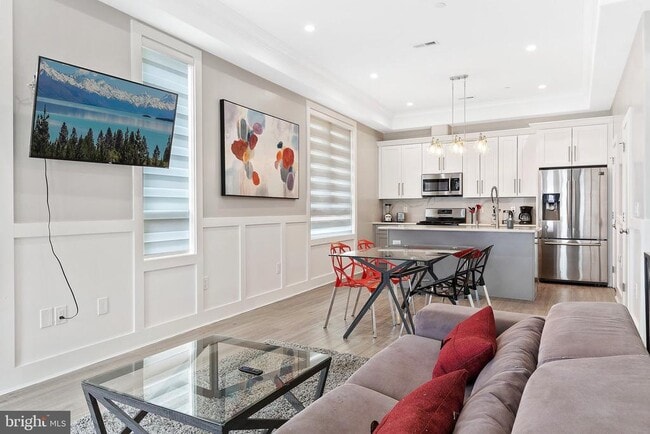 Building Photo - 1402 Ellsworth St