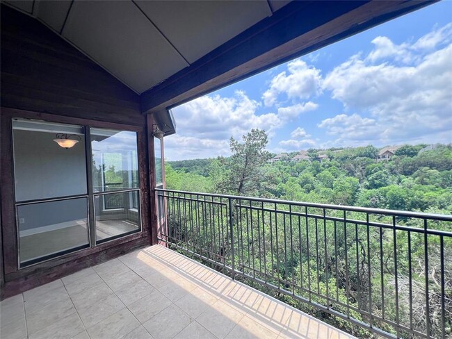 Building Photo - 4711 Spicewood Springs Rd