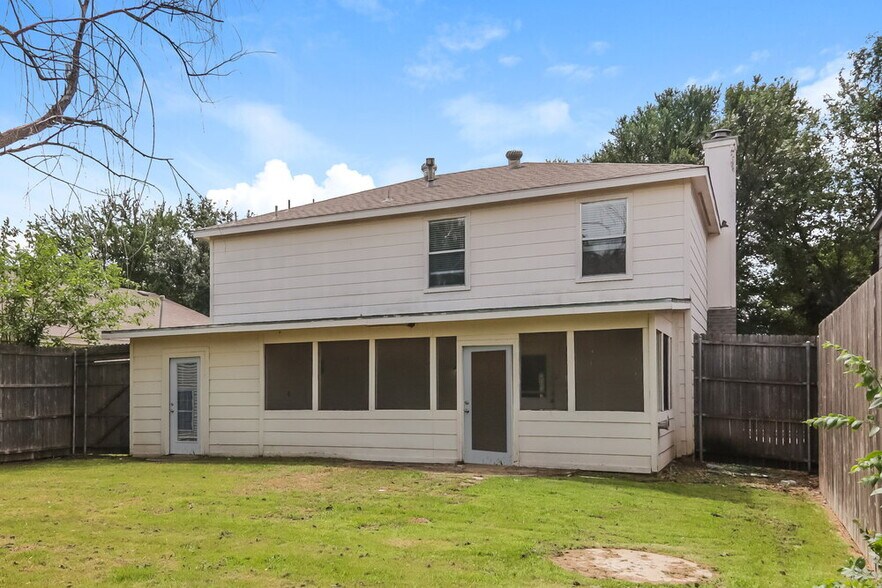Building Photo - 1112 Beechwood Dr