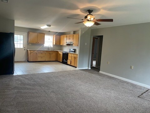 Building Photo - 121 Old Freeman Rd