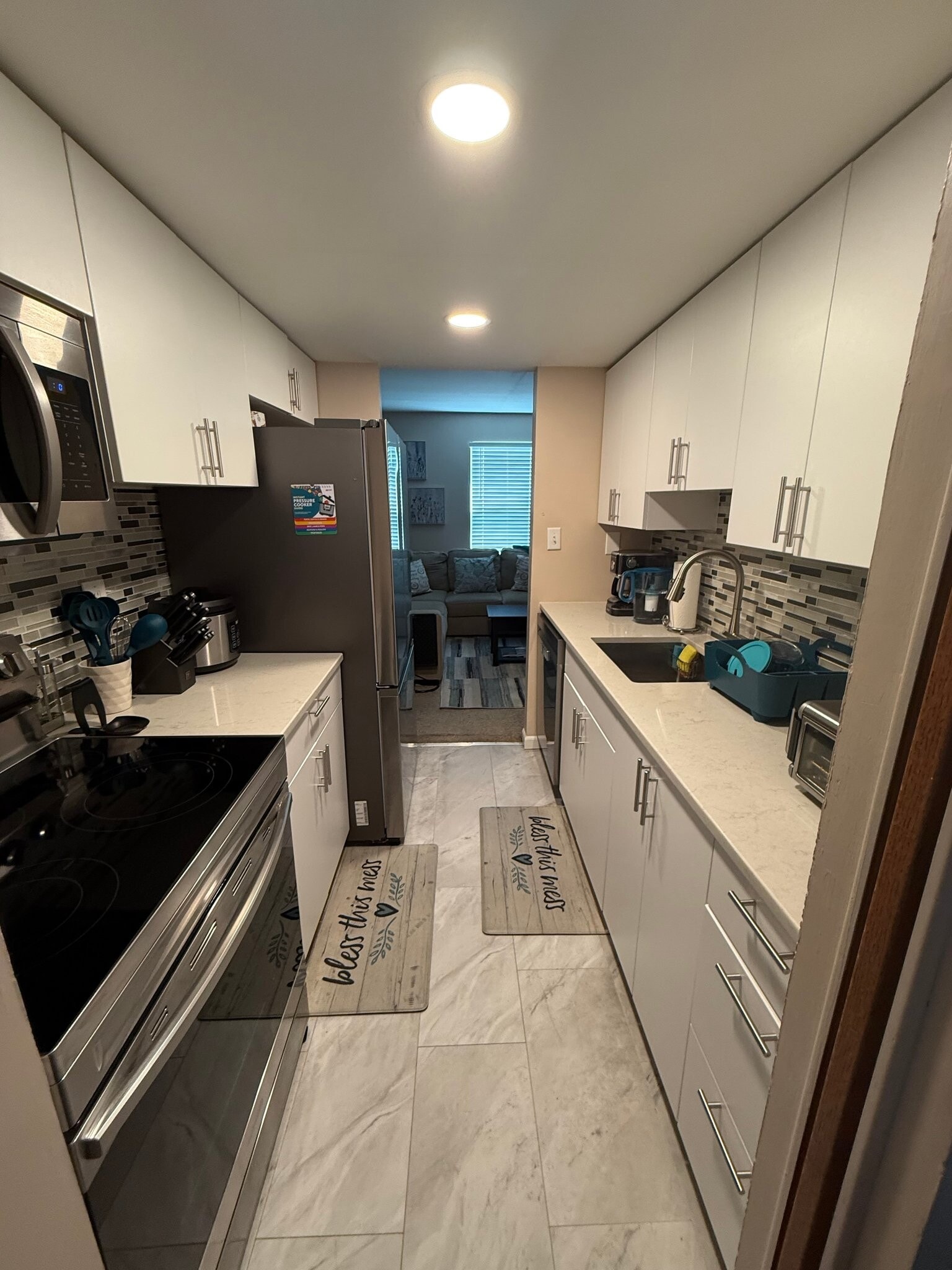 Building Photo - 6264 Ducketts Ln