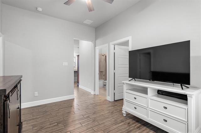 Building Photo - 2304 Clancy Dr