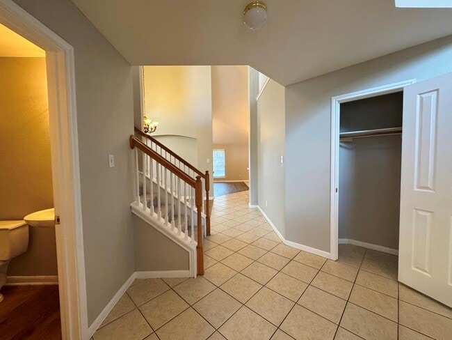Building Photo - 5305 Tamango Way